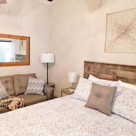 Budget Friendly Condo Within Walking Distance To The Beach! Gulf Shores Dış mekan fotoğraf