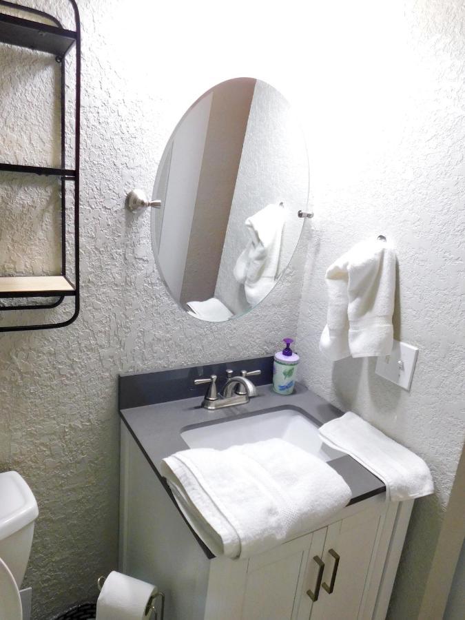 Budget Friendly Condo Within Walking Distance To The Beach! Gulf Shores Dış mekan fotoğraf