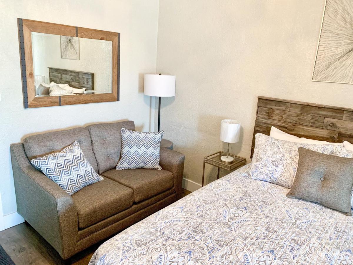 Budget Friendly Condo Within Walking Distance To The Beach! Gulf Shores Dış mekan fotoğraf