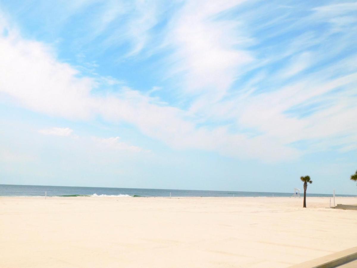 Budget Friendly Condo Within Walking Distance To The Beach! Gulf Shores Dış mekan fotoğraf